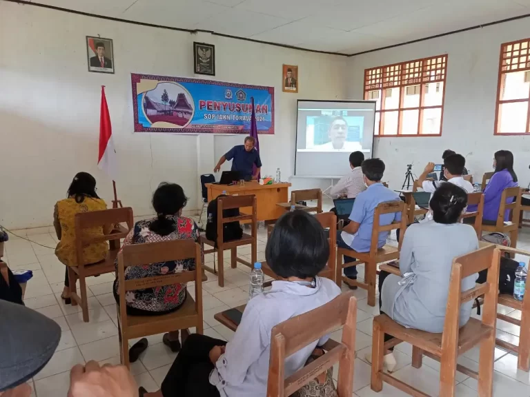 Workshop Penyusunan SOP IAKN Toraja 2021